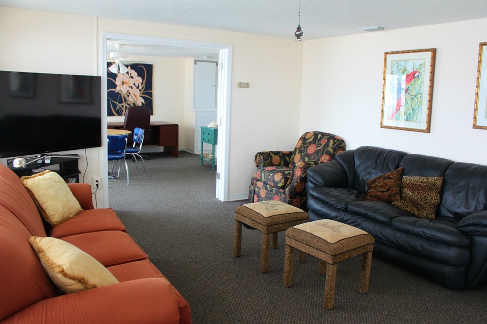 The Surf Beach Motel - photo 30