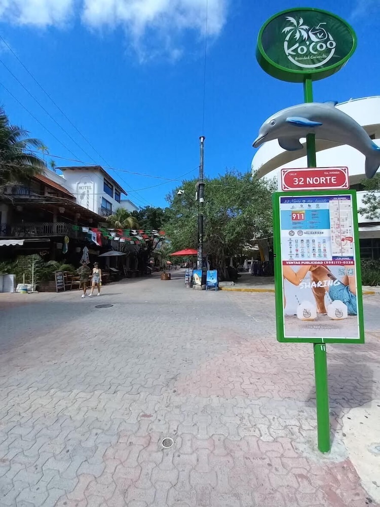 Riviera Maya Suites