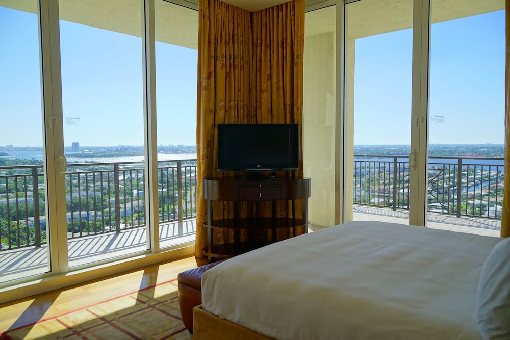 Palm Beach Singer Island Resort & Spa Luxury Suites - photo 9