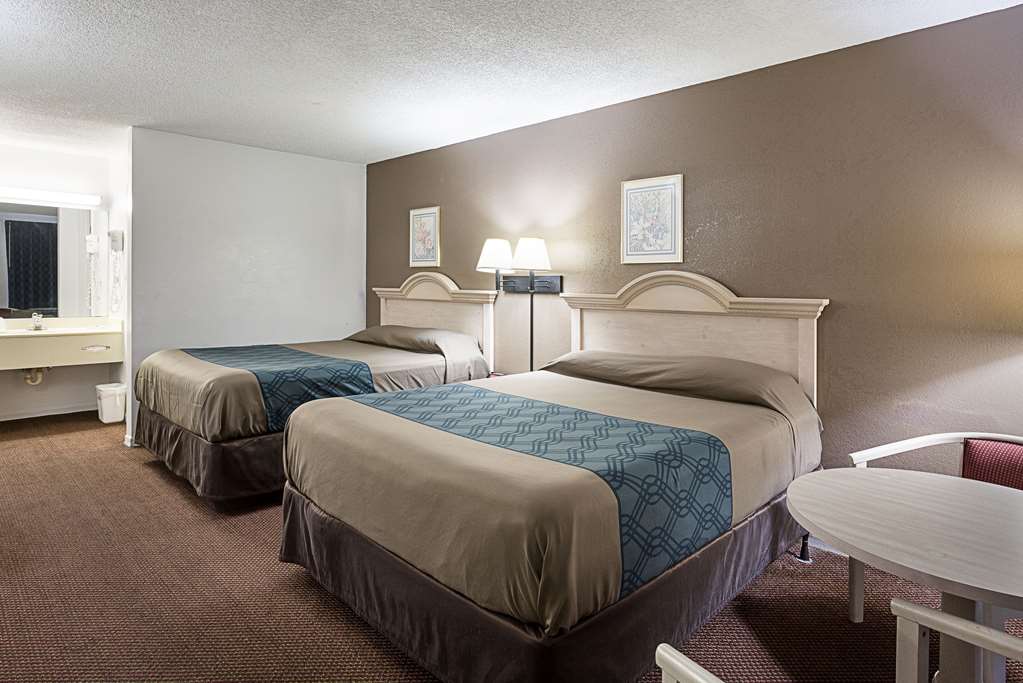 Rodeway Inn Lake City I 75 - photo 9