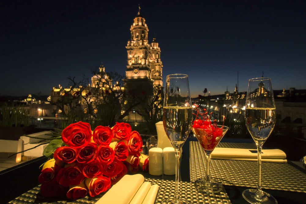Couples dining