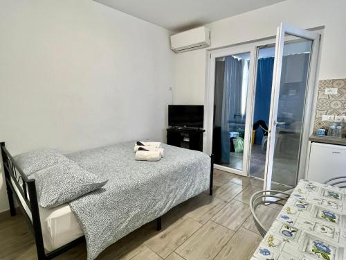 Il Gattino di Porto 3 veranda piscina — 4-Star Luxury Hotel in Imperia, Italy