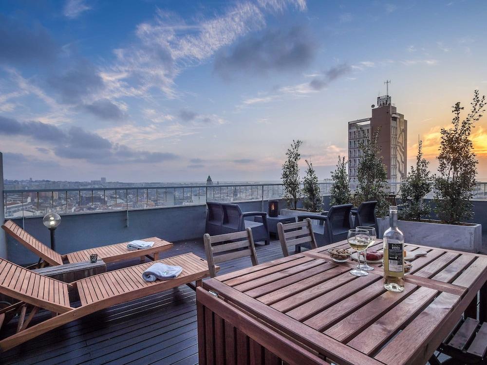 Feel Porto Panoramic Townhouse — 4-Star Luxury Hotel in Porto, Portugal