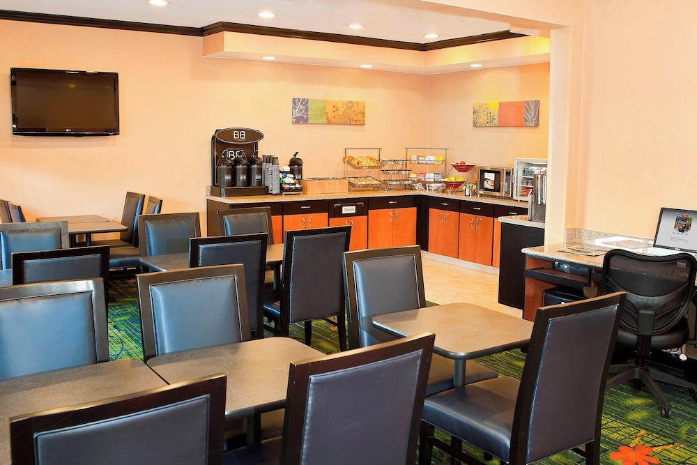 Fairfield Inn Forsyth Decatur - photo 20