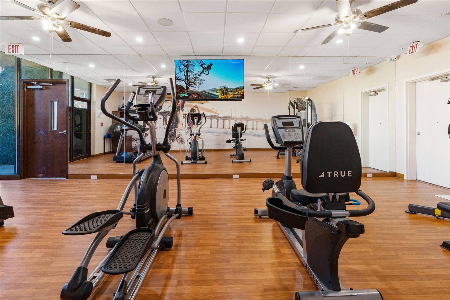 Clarion Pointe Galveston Beachfront - photo 39