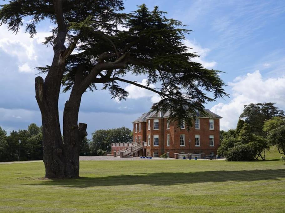 Werescote View 1st Class Stunning Rural Setting in Wellington, United Kingdom