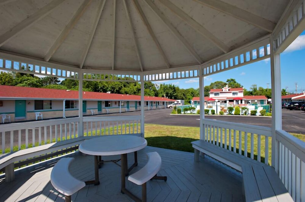 Economy Motel Inn & Suites - photo 21