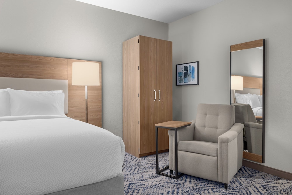 Candlewood Suites Alexandria by IHG - photo 9
