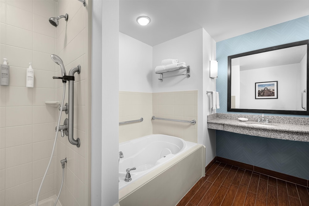 Hilton Garden Inn Pascagoula - photo 27