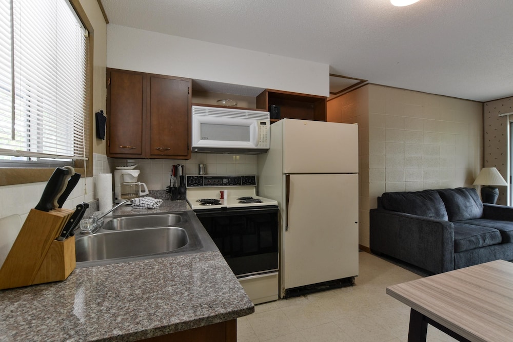 Kimberling Cove Resort - photo 23