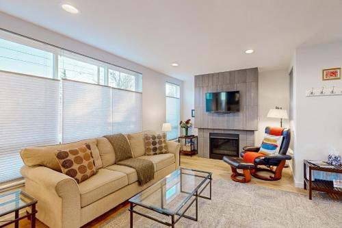 Sunset Hill Cottage — 4-Star Luxury Hotel in Seattle, United States