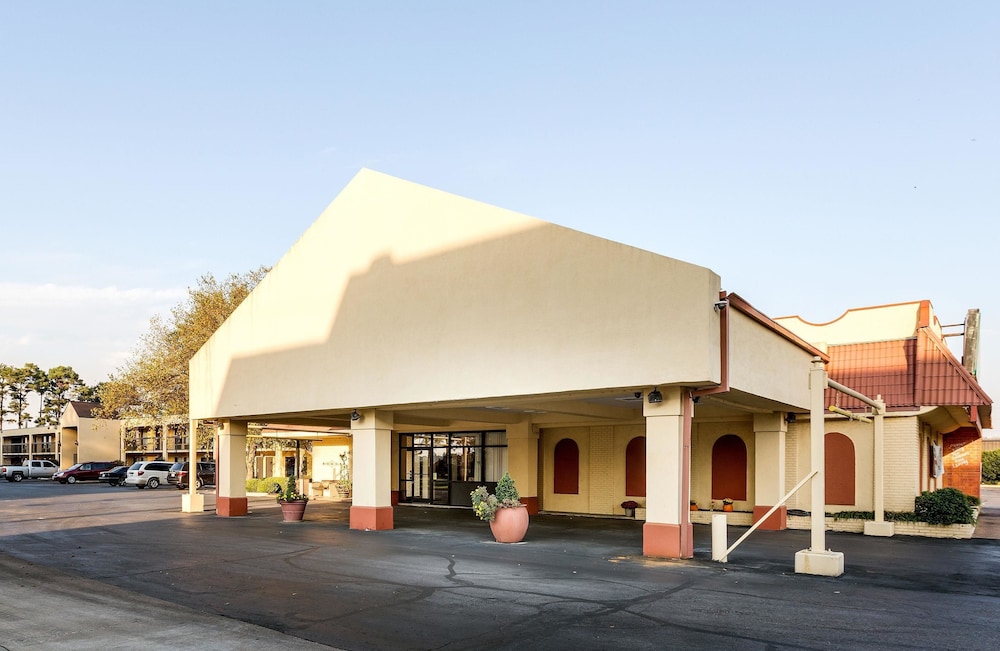 Quality Inn Blytheville I 55 - photo 24