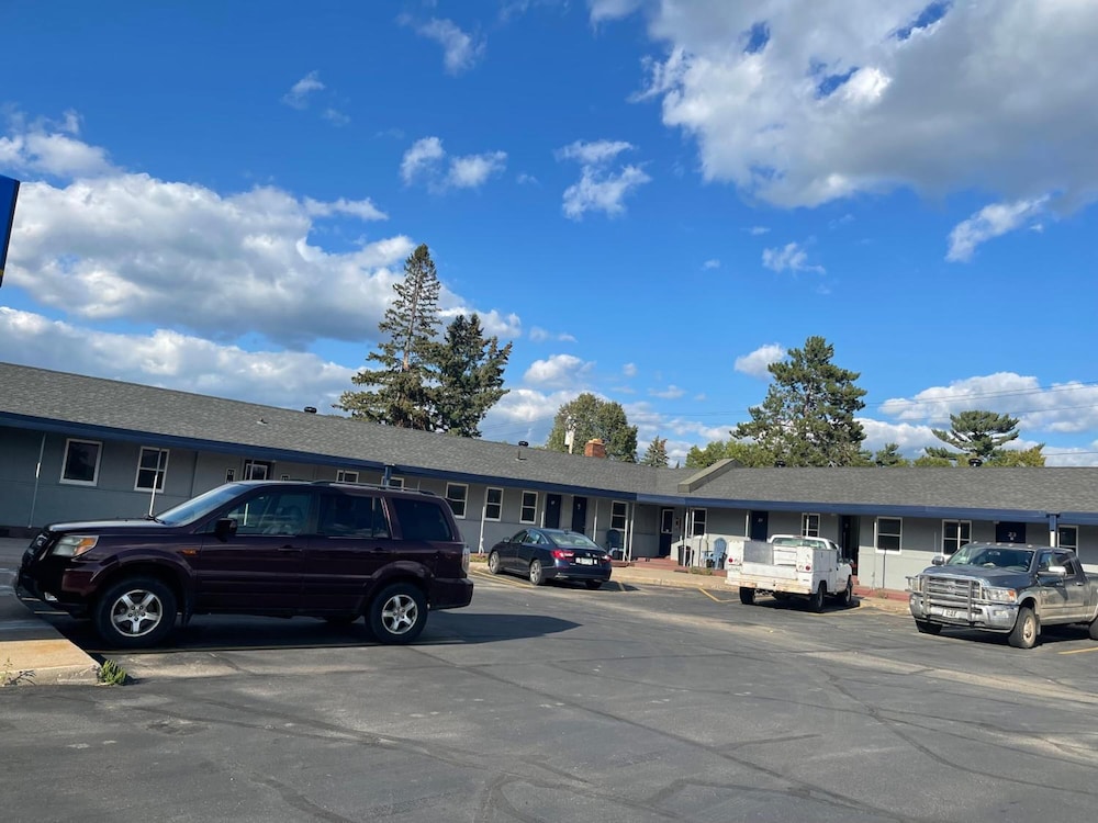 Itascan Motel - photo 17