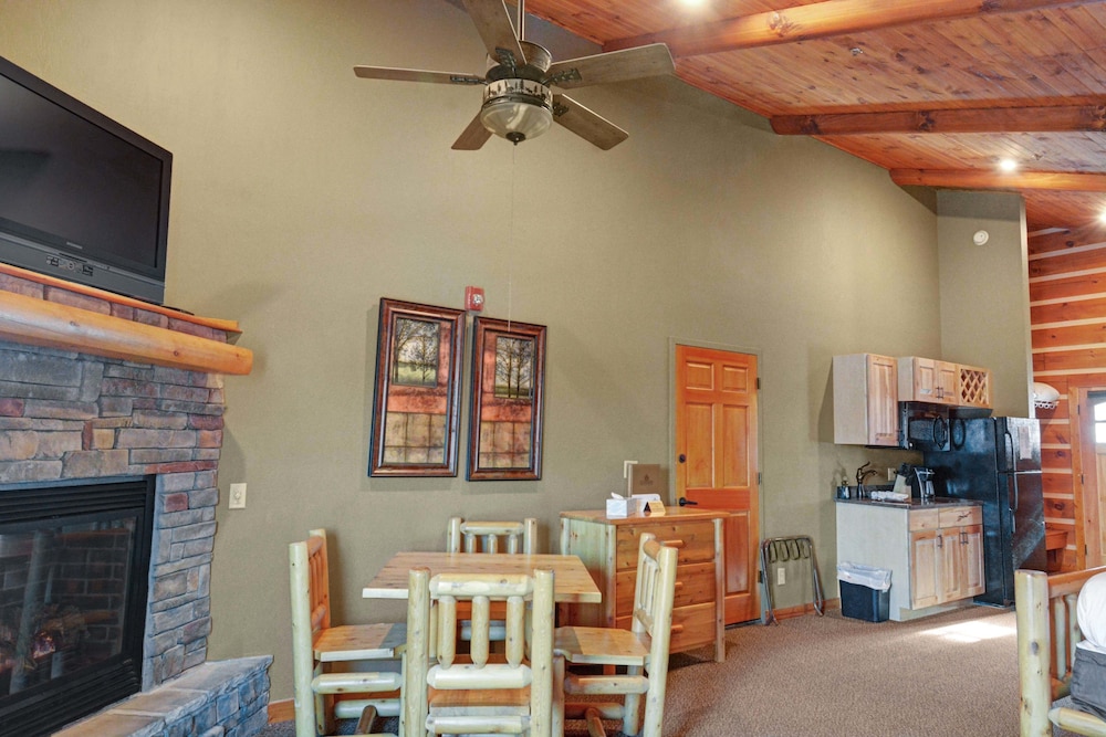 The Lodges at Sunset Village - photo 32