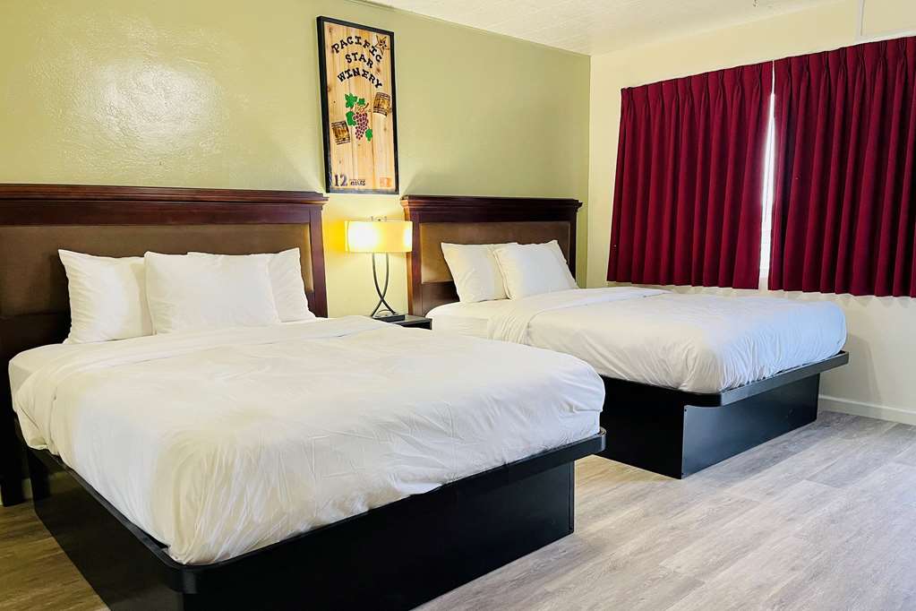 Baymont by Wyndham Fort Bragg - photo 12