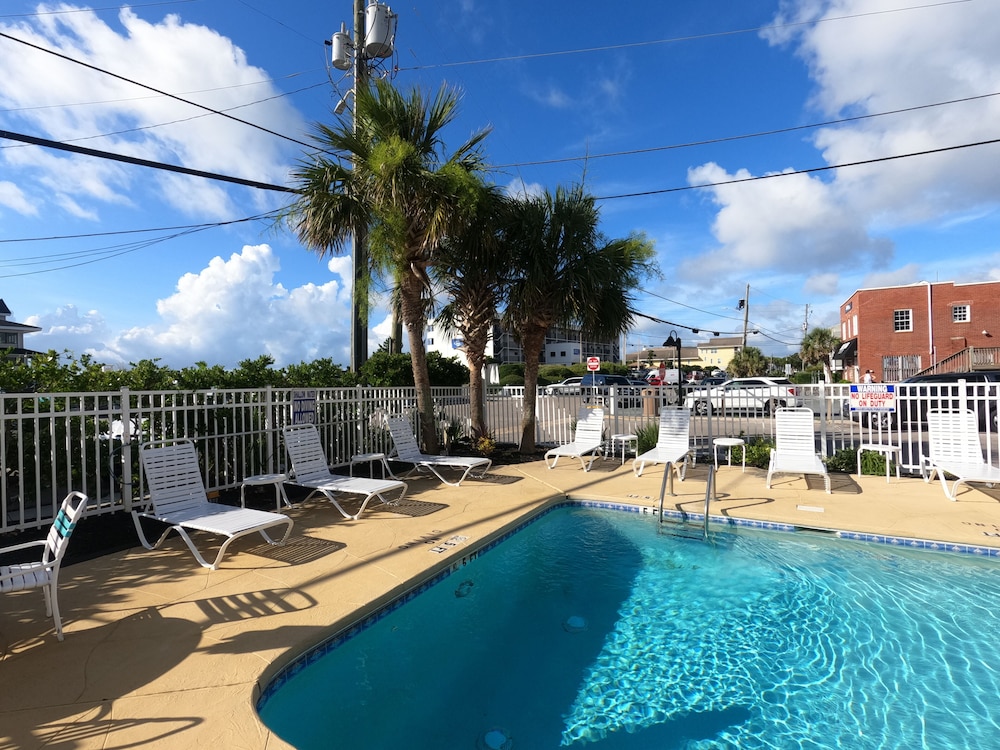 Sandpeddler Inn & Suites - photo 275