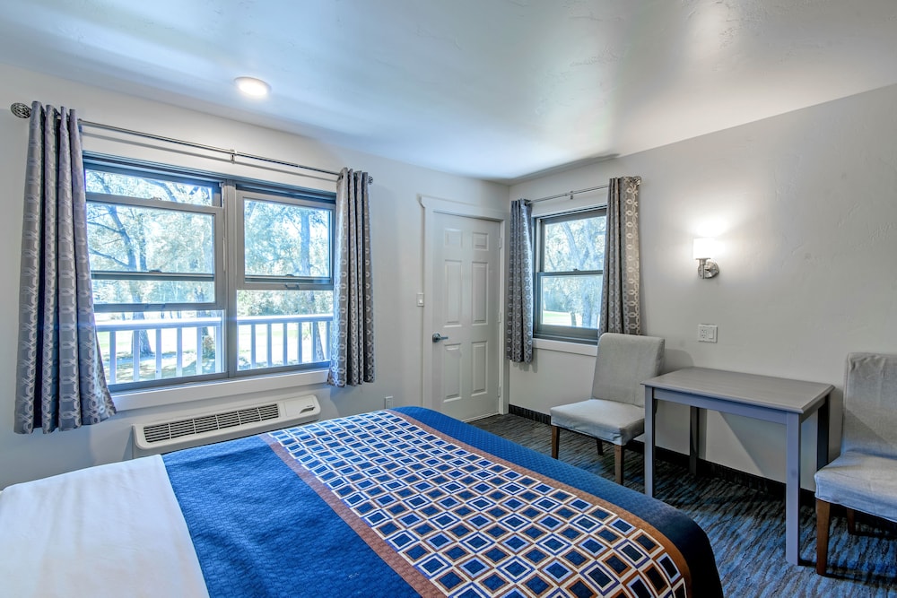 The Gunnison Inn at Dos Rios Golf Course - photo 27