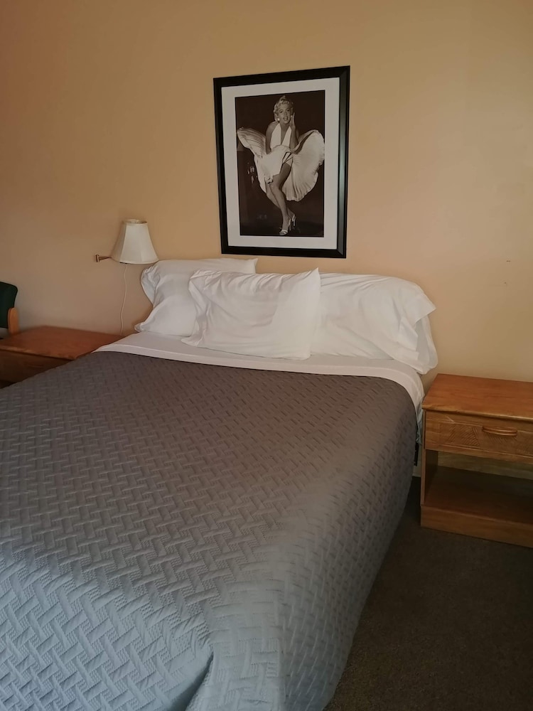 Cactus Inn - photo 12