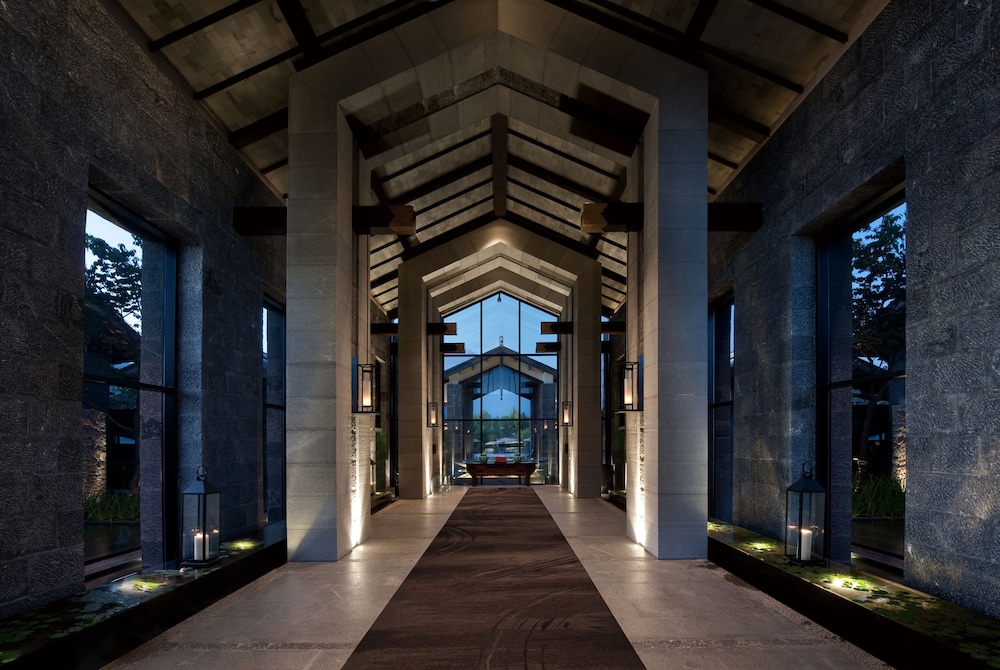 Pullman Lijiang Resort And Spa - carbon neutral hotel in Lijiang