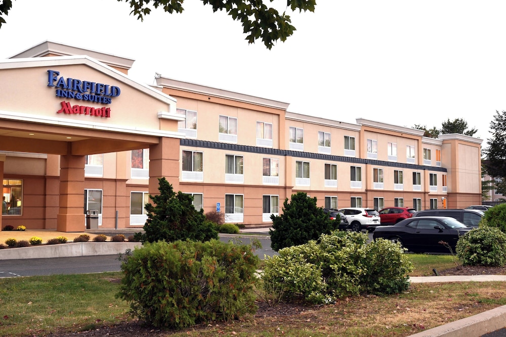 Fairfield Inn & Suites Hartford Airport — hotel in Windsor Locks