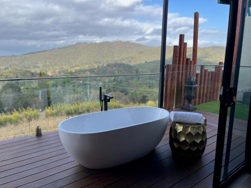 On Eagle Wings Mountain Retreat & Spa - last minute hotel in Unknown City