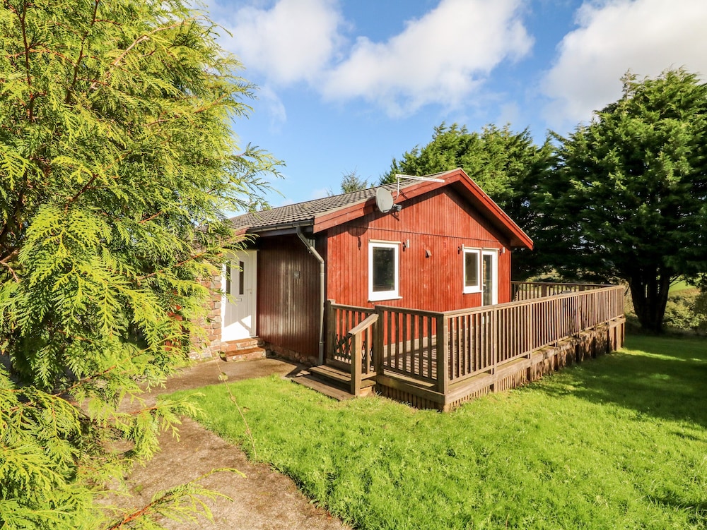 Stonewood Lodge — 4-Star Luxury Hotel in Bideford, United Kingdom