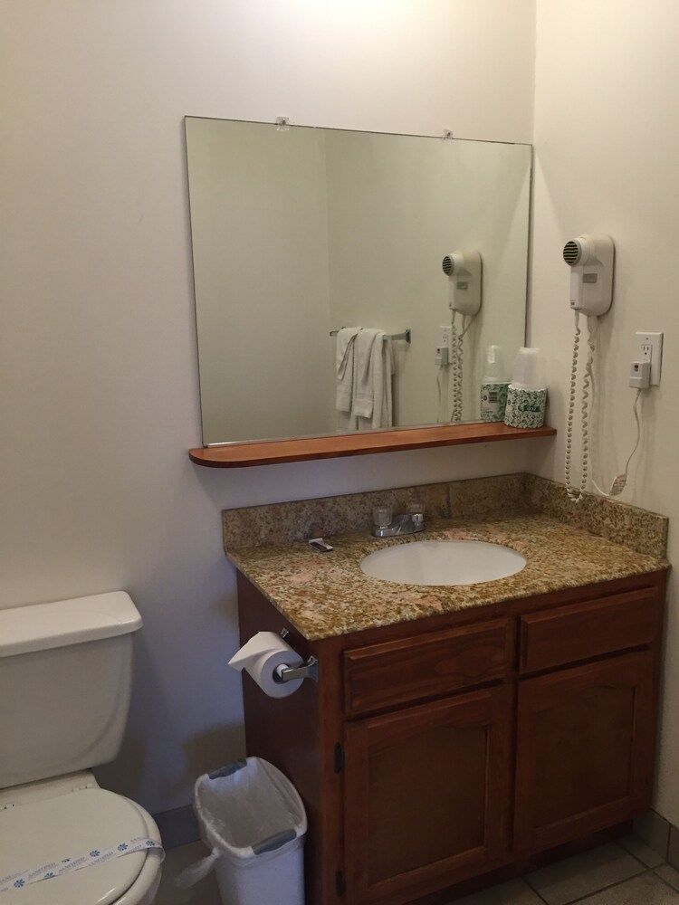 Lax Suites - photo 4