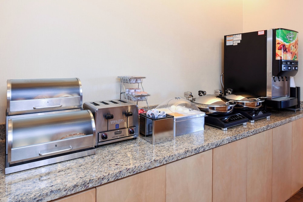 TownePlace Suites Detroit Auburn Hills - photo 15