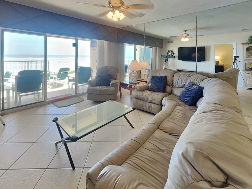 Ocean Towers 2102 by Distinctive Beach Rentals - photo 2