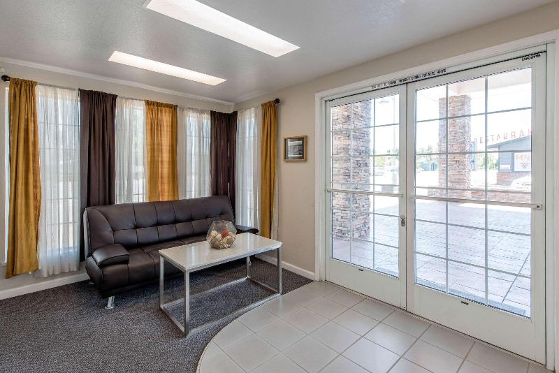 Rodeway Inn Redding - photo 32