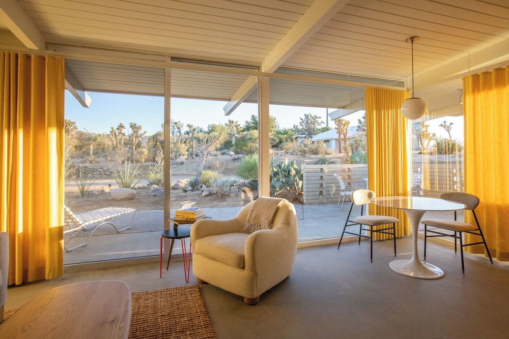 The Bungalows by Homestead Modern at The Joshua Tree Retreat Center - photo 44