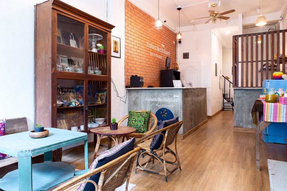 FoRest Bed & Brunch Hostel