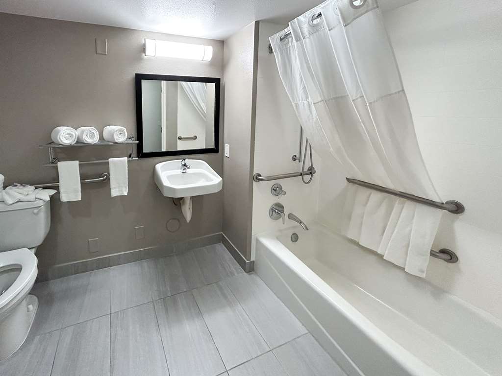 Studio 6 Suites Carson CA - photo 19