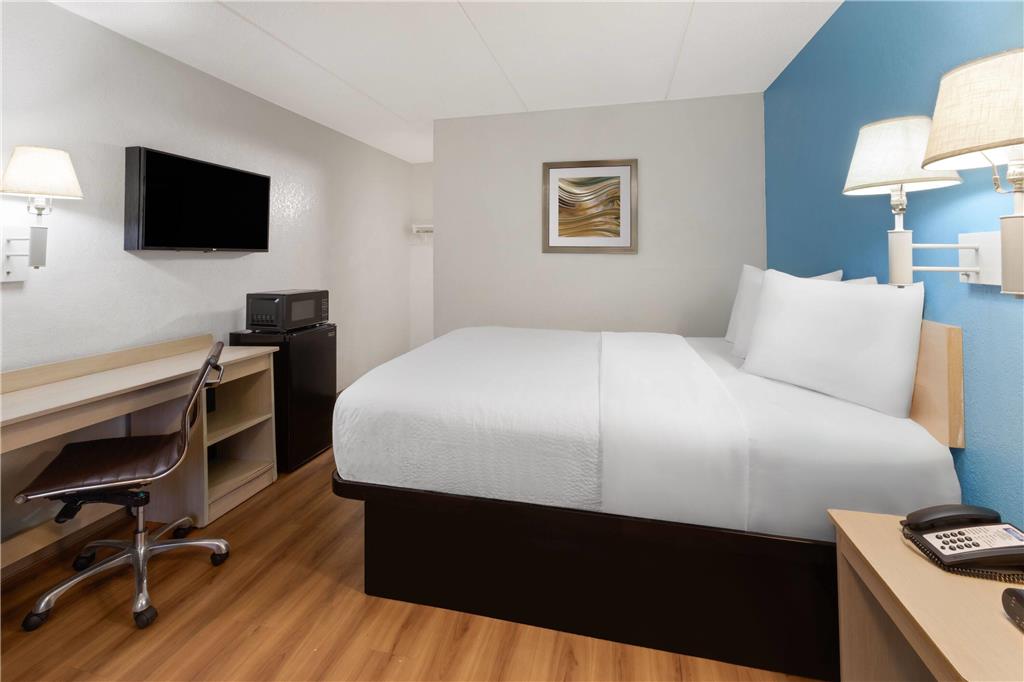 Travelodge by Wyndham Madison Heights MI - photo 19