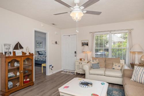 A Lucky Break by Oak Island Accommodations - photo 10