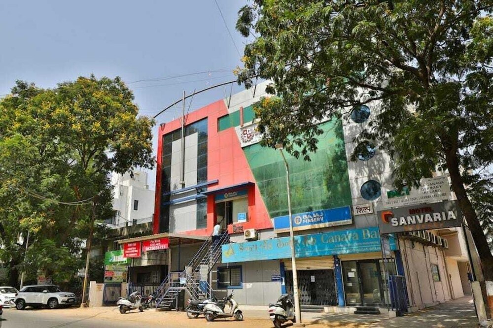 Motel Sanvaria Regency in Anand, India