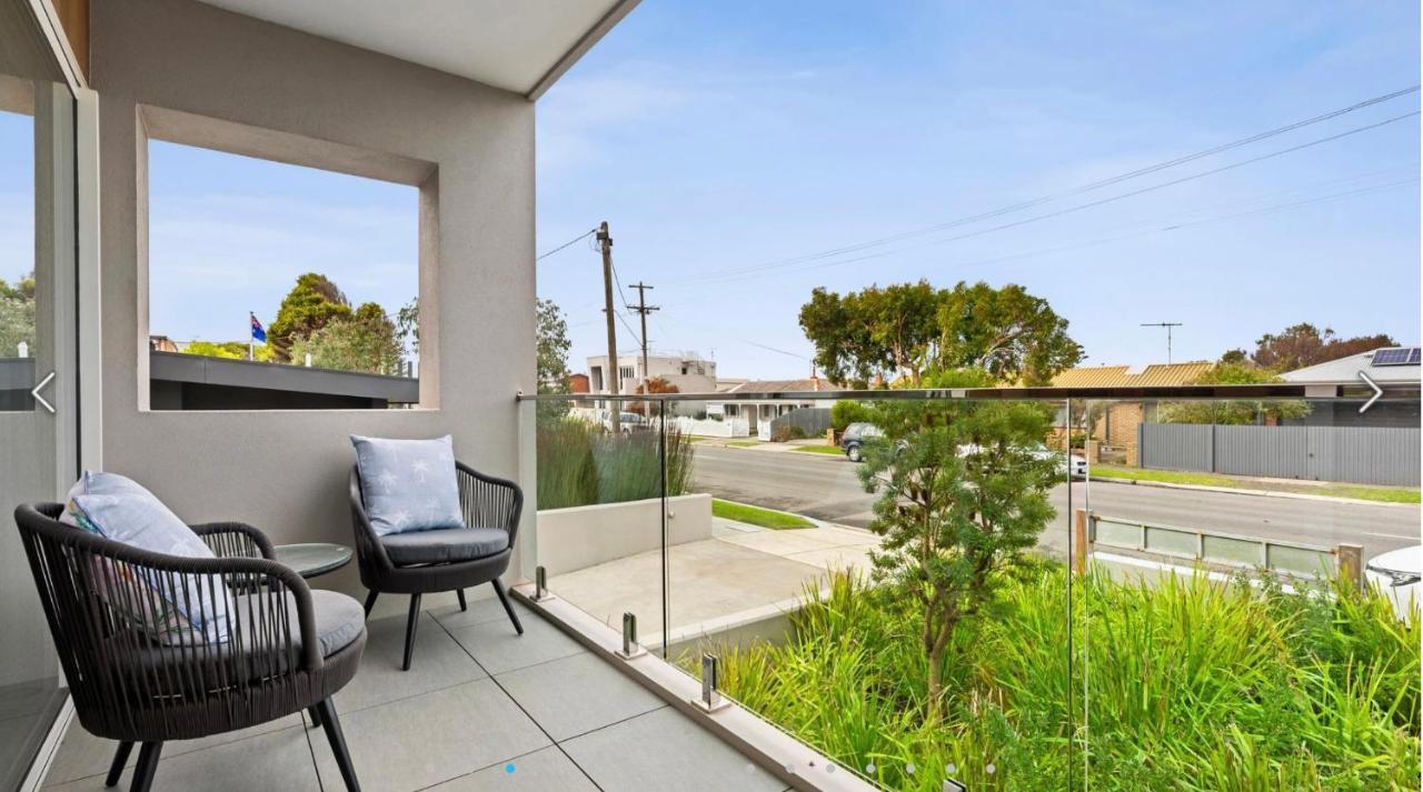 Ocean Grove Breeze On The Terrace Coastal Apartment — 4-Star Luxury Hotel in Ocean Grove, Australia