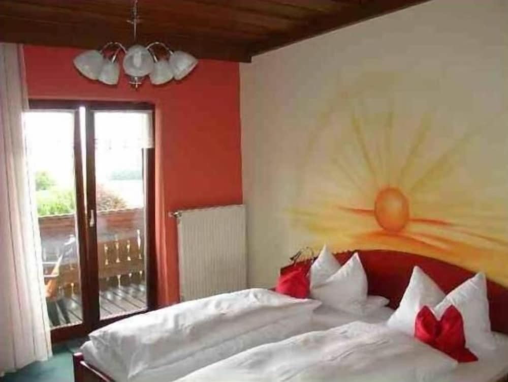 Landhotel Waldesruh — Furth Im Wald — photo 4