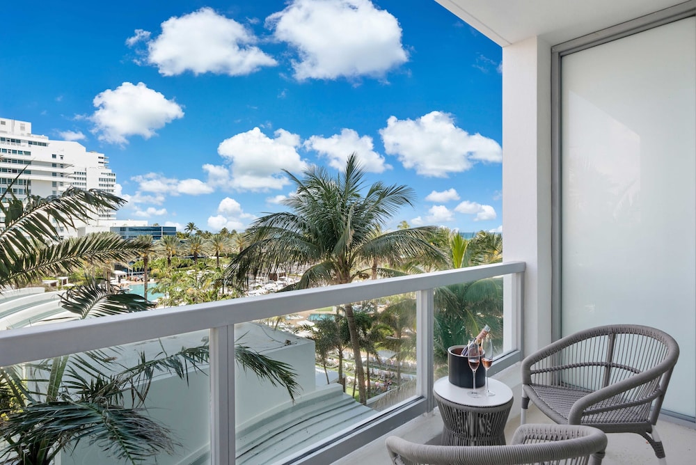 Fontainebleau Miami Beach Private Luxury Suites - photo 515