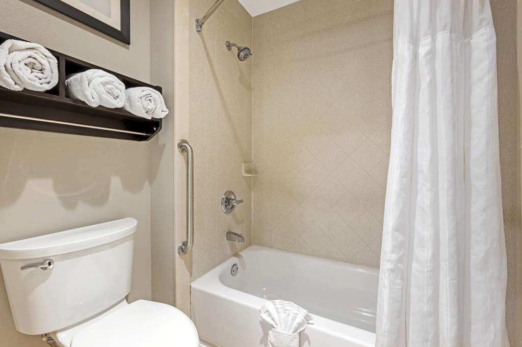 Best Western Plus Lafayette Hotel University Area - photo 27