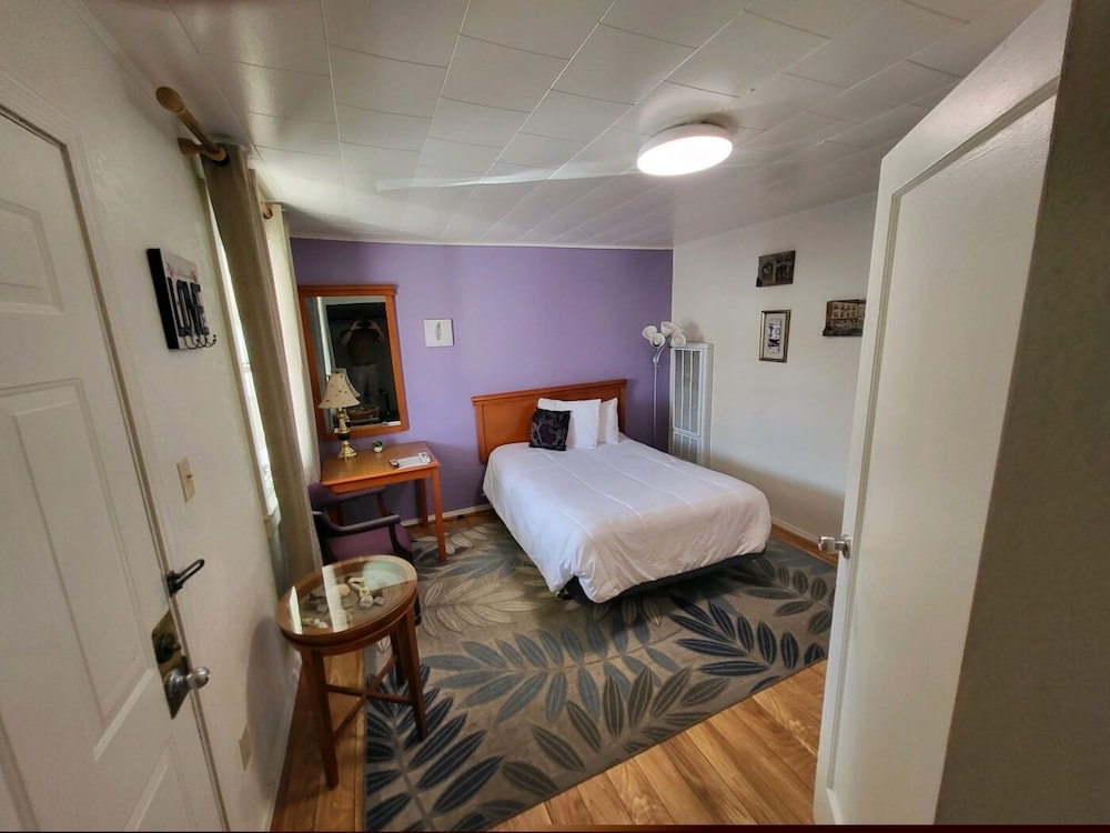 Rose's Motel - photo 26