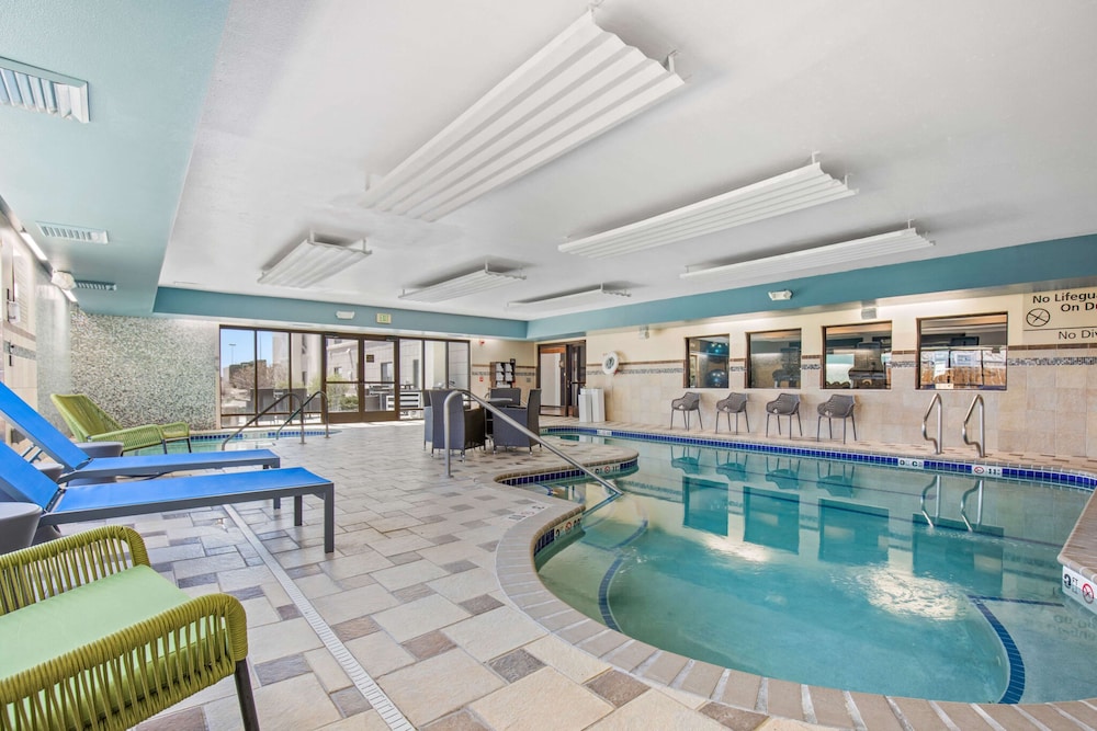 Hampton Inn & Suites Greeley - photo 37