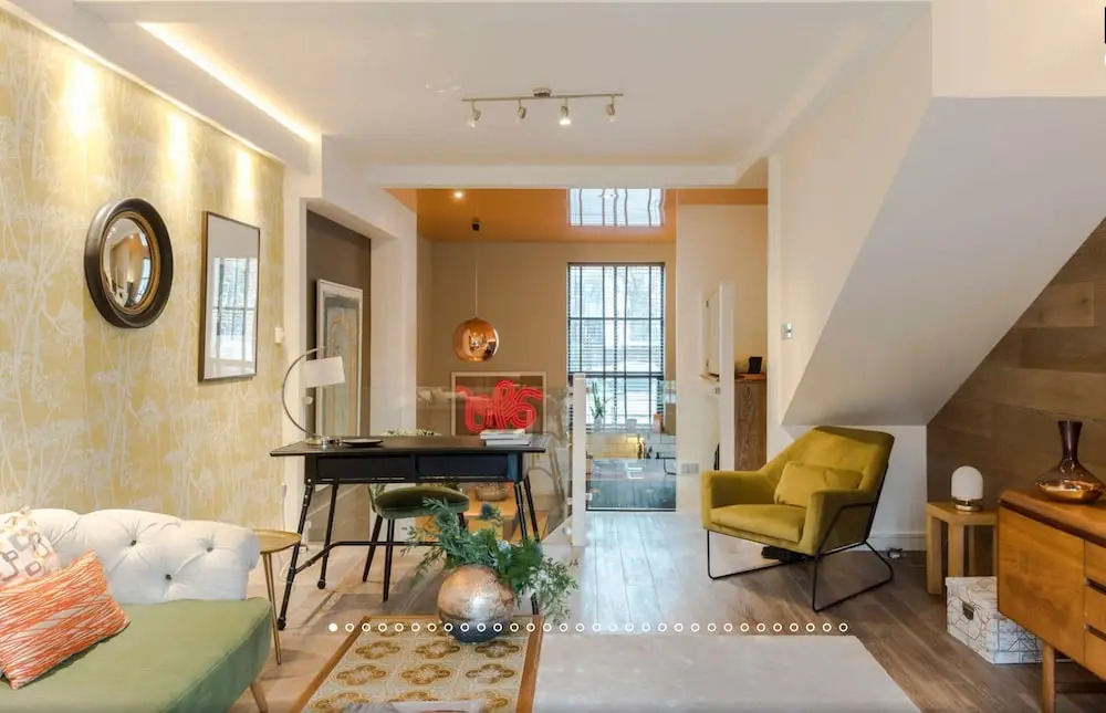 Neon Dream Playfull 2 bedroom — 4-Star Luxury Hotel in London, United Kingdom