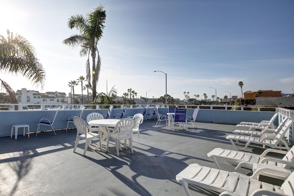 Newport Channel Inn Near Huntington State Beach - photo 23