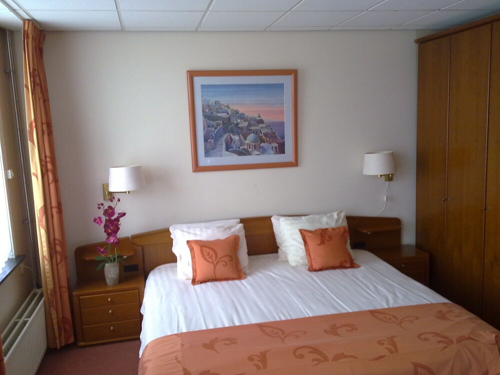 Steyn Hotel & Apartments — hotel in Zeist