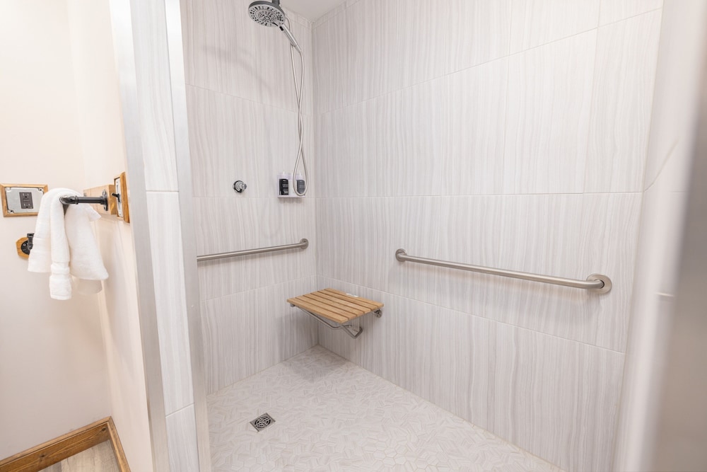 Hartwell Suites - photo 62