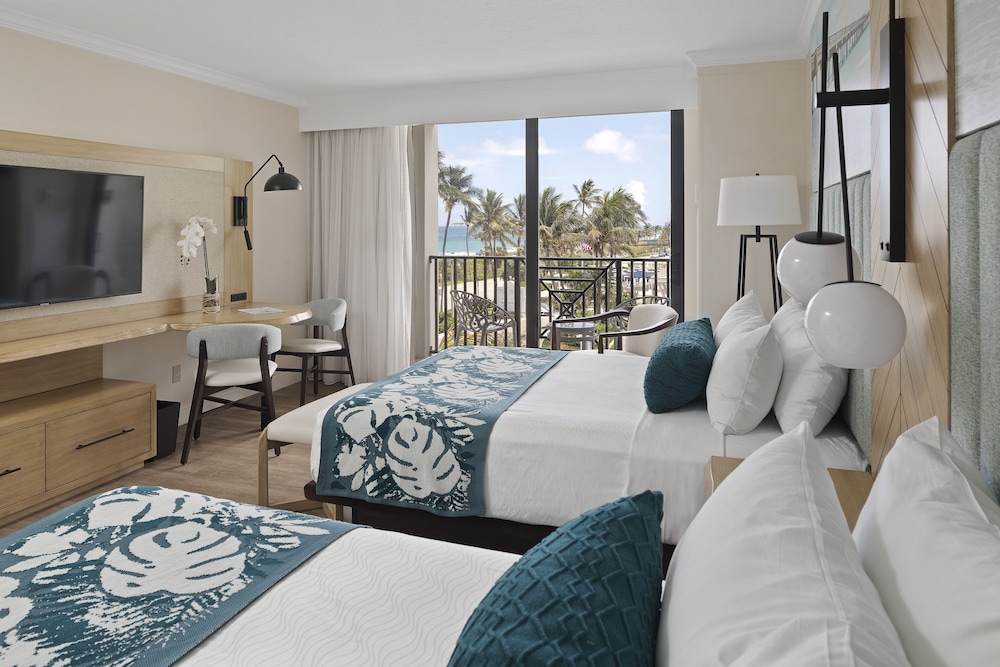 Opal Grand Oceanfront Resort & Spa - photo 7