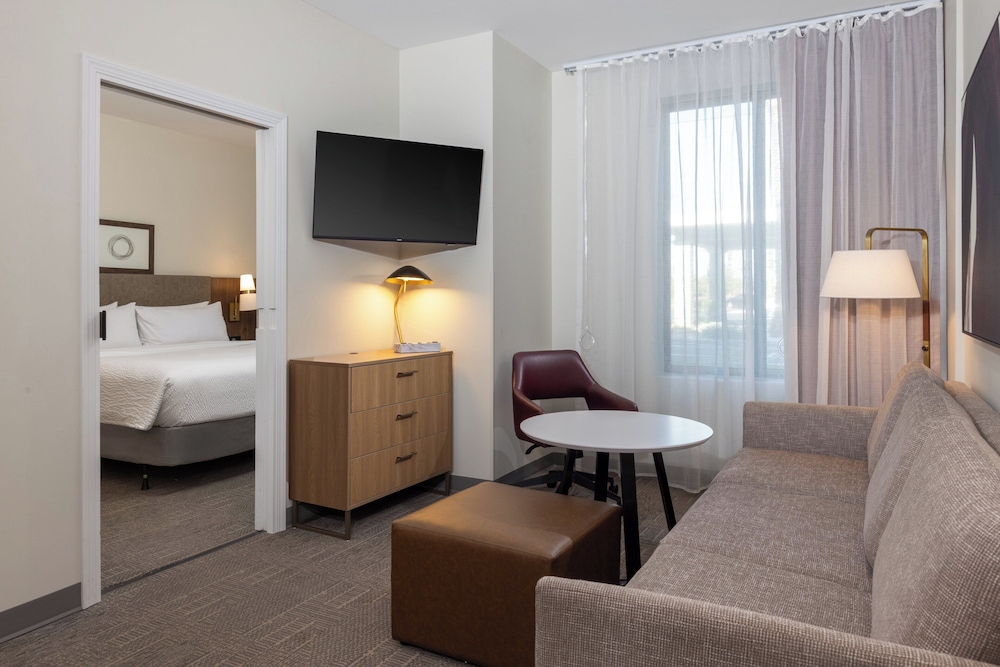 Staybridge Suites Eastvale Norco by IHG - photo 6