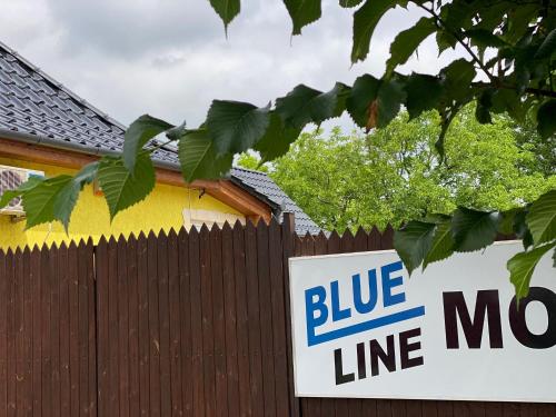 Blueline Motel — hotel in Jaszbereny