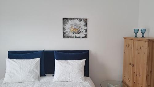 Privates Zimmer mit Bad — hotel in Efringen-Kirchen